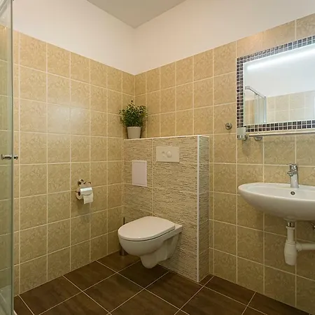 Rita Guest house